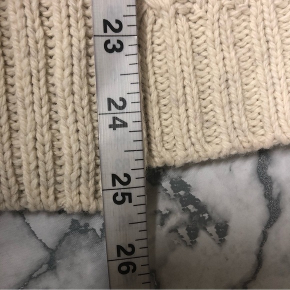 Aeropostale Cream Cable Knit Sweater NWT - Picture 5 of 5